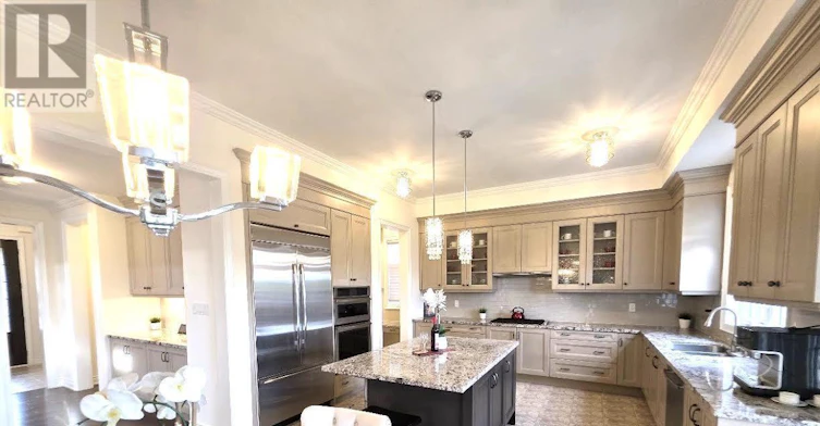25 Munsie Drive, King, ON, L7B 0N8 - 4