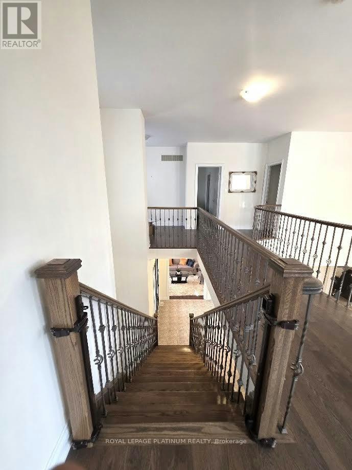 25 Munsie Drive, King, ON, L7B 0N8 - 7