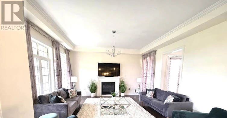 25 Munsie Drive, King, ON, L7B 0N8 - 27