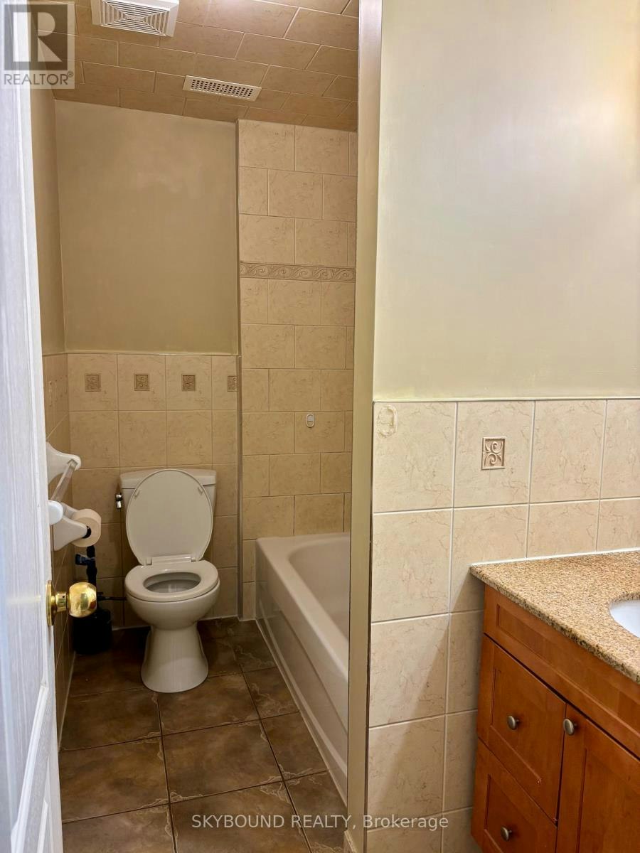 LOWER-107 Whitchurch Mews, Mississauga, ON, L5A 4B2 - 11