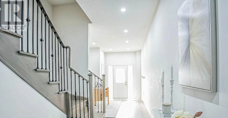 490 Silver Maple Road, Oakville, ON, L6H 7H5 - 2
