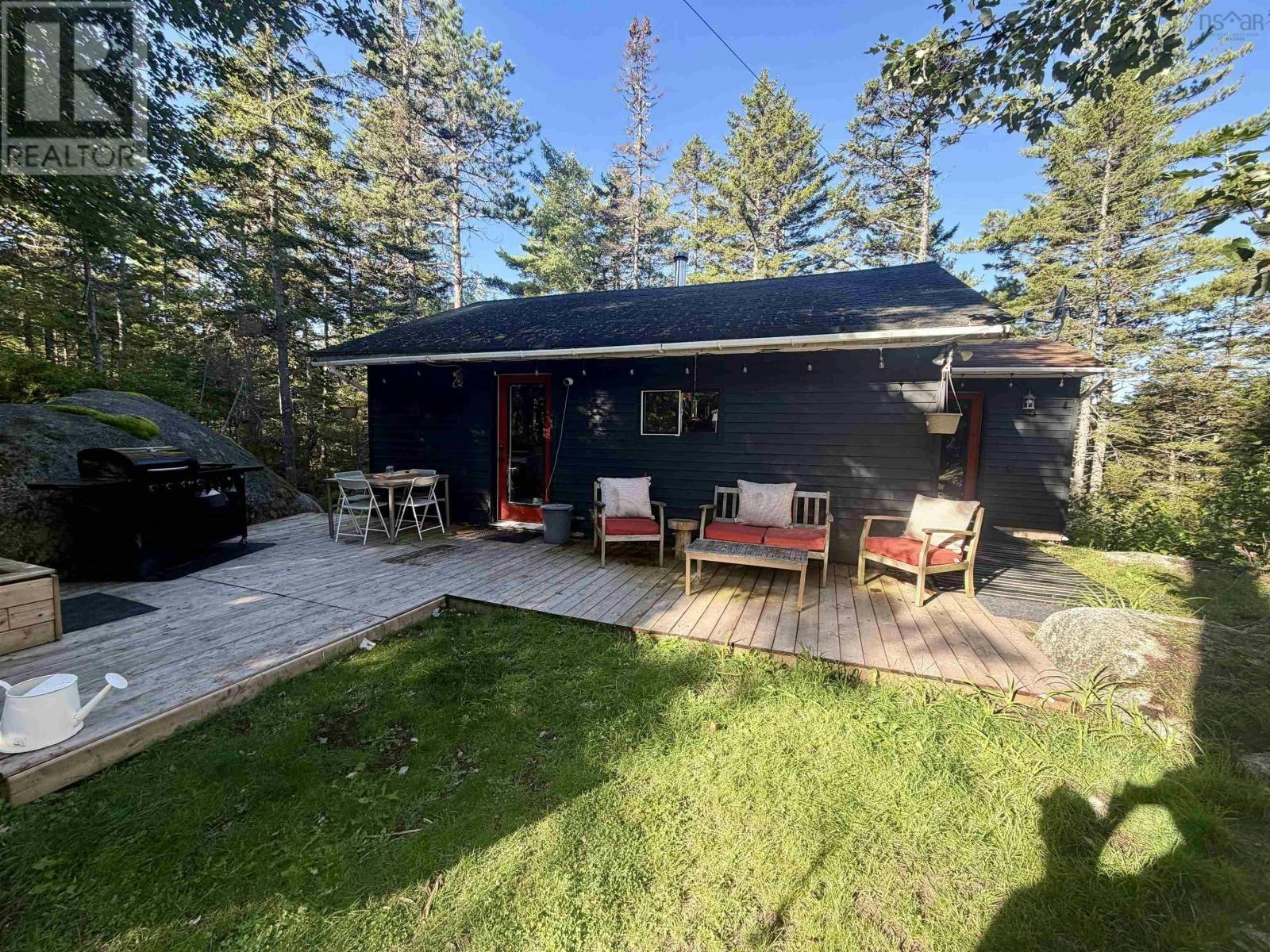 996 Armstrong Lake East Road, Vaughan, NS, B0N 2T0