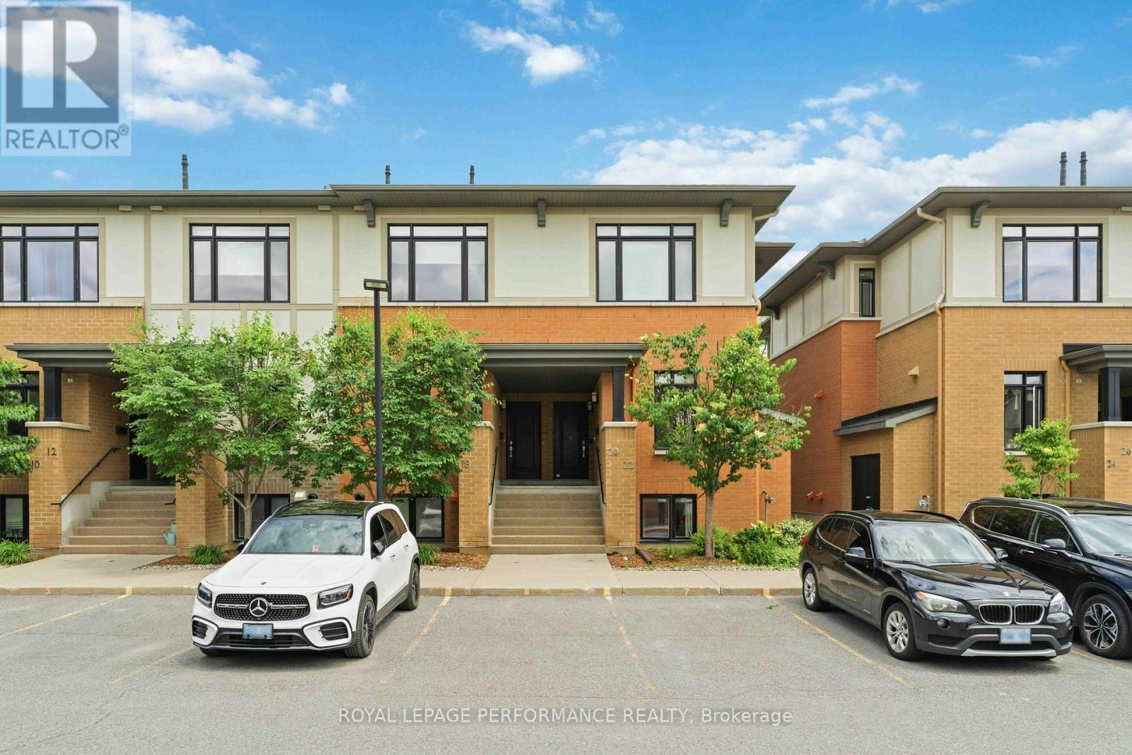 22 Bergeron Private, Ottawa, ON, K1C 0C2