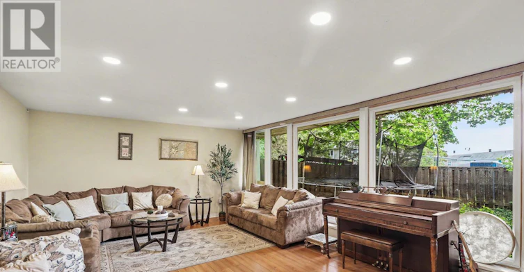 1770 Montreal Road, Ottawa, ON, K1J 6N3 - 8