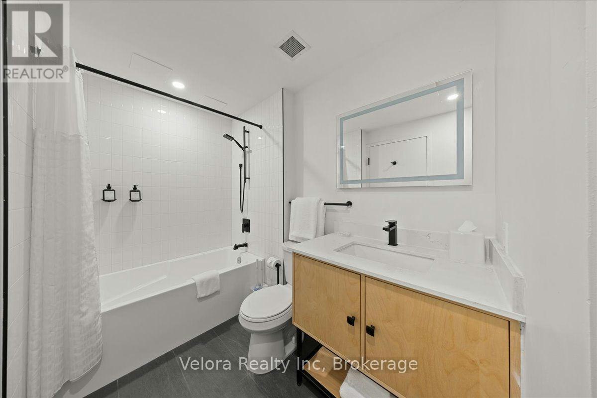 715-161 Laurier Avenue W, Ottawa, ON, K1P 5J2 - 9