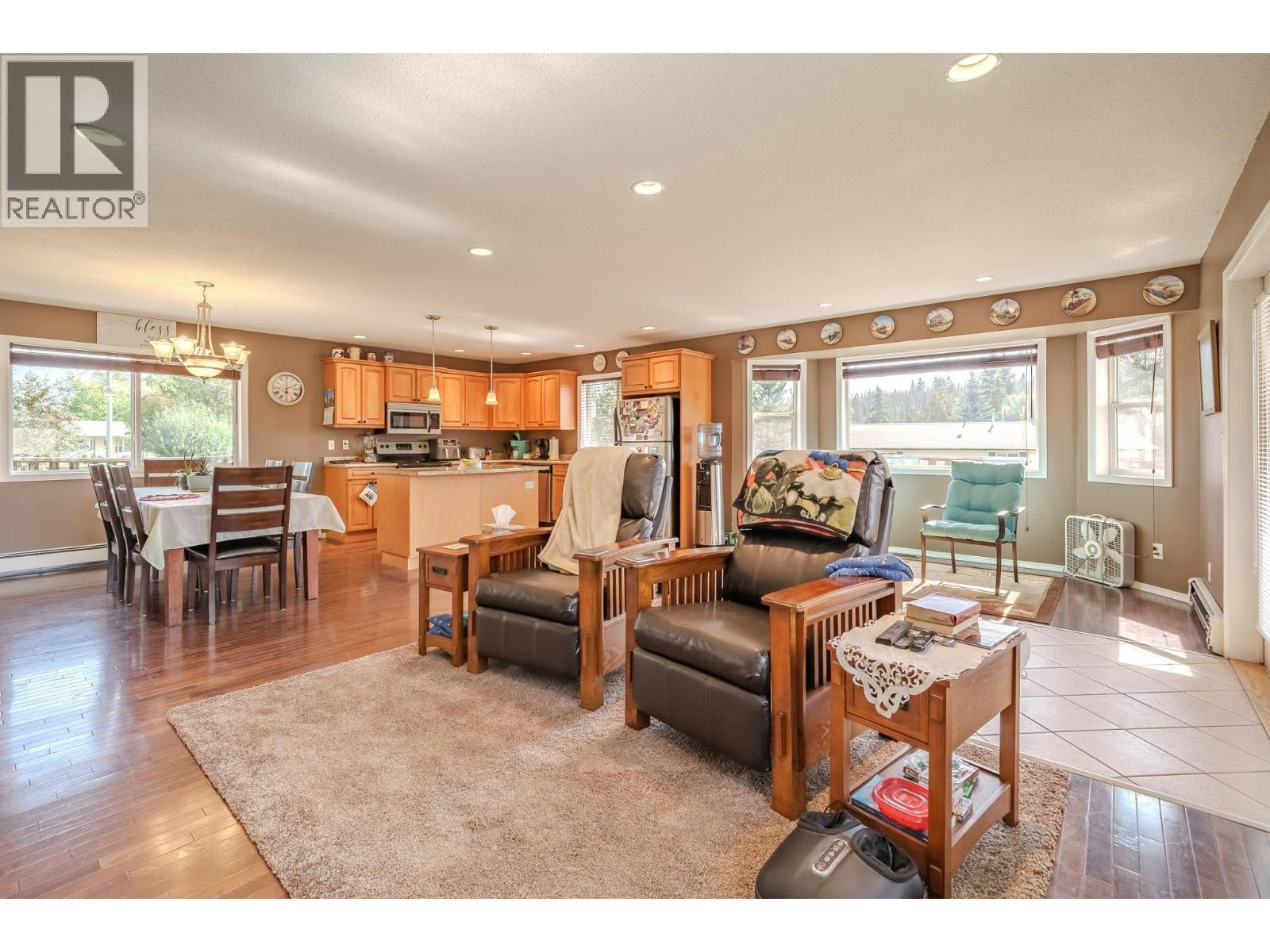 6500 Grey Crescent - 5