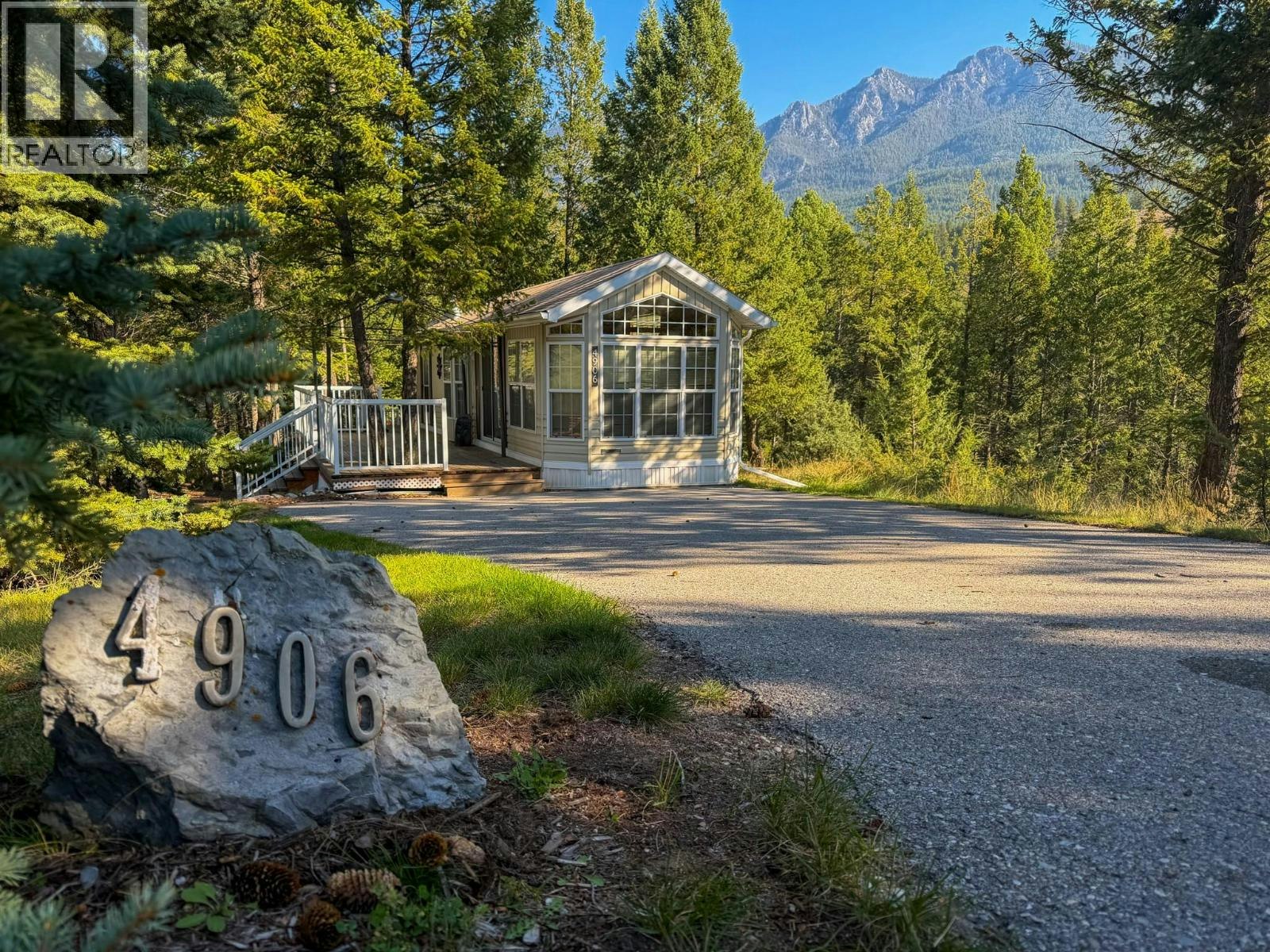 4906 Lynx Drive, Radium Hot Springs, BC, V0A 1M0