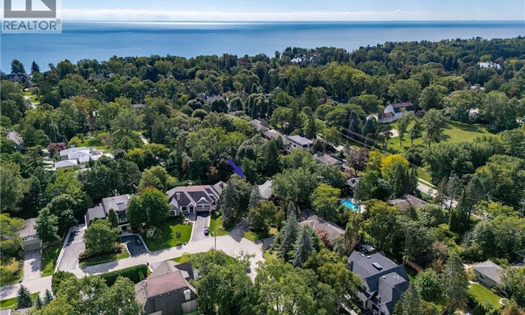 1242 Donlea Crescent