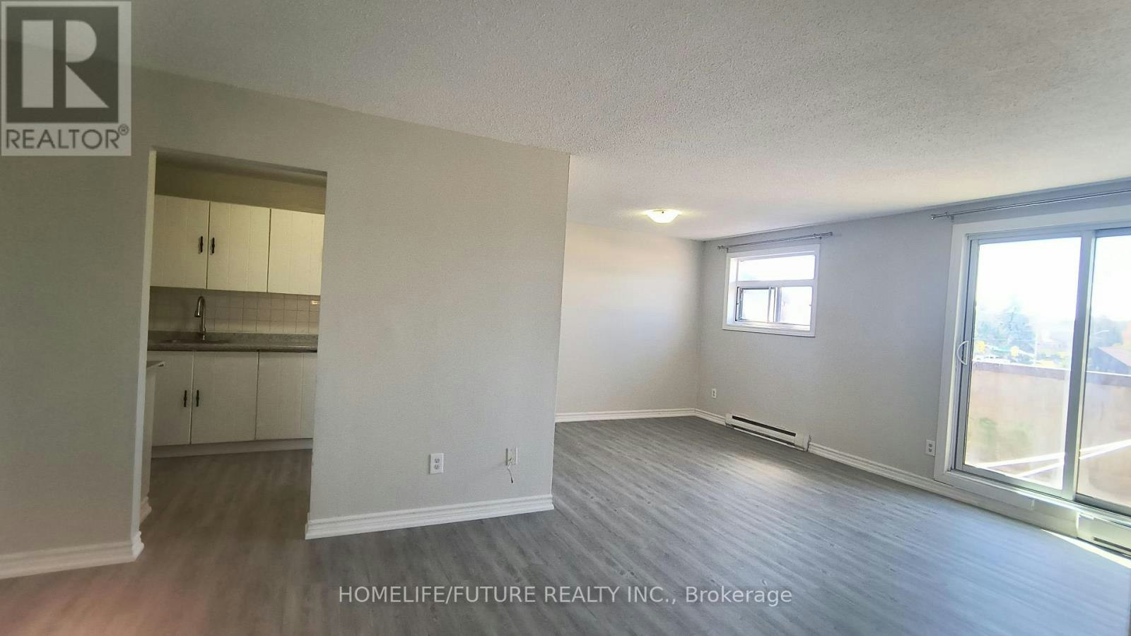 405-560 Bloor Street E, Oshawa, ON, L1H 3N2 - 4