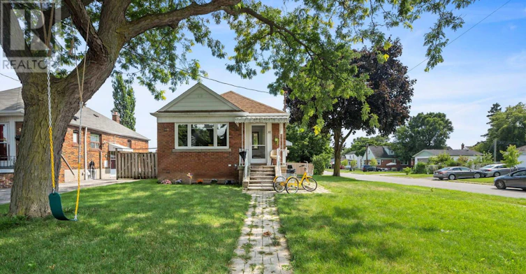 BSMT-35 Princemere Crescent, Toronto, ON, M1R 3X1