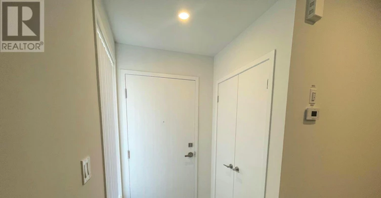 176-151 Honeycrisp Crescent, Vaughan, ON, L4K 0N7 - 3