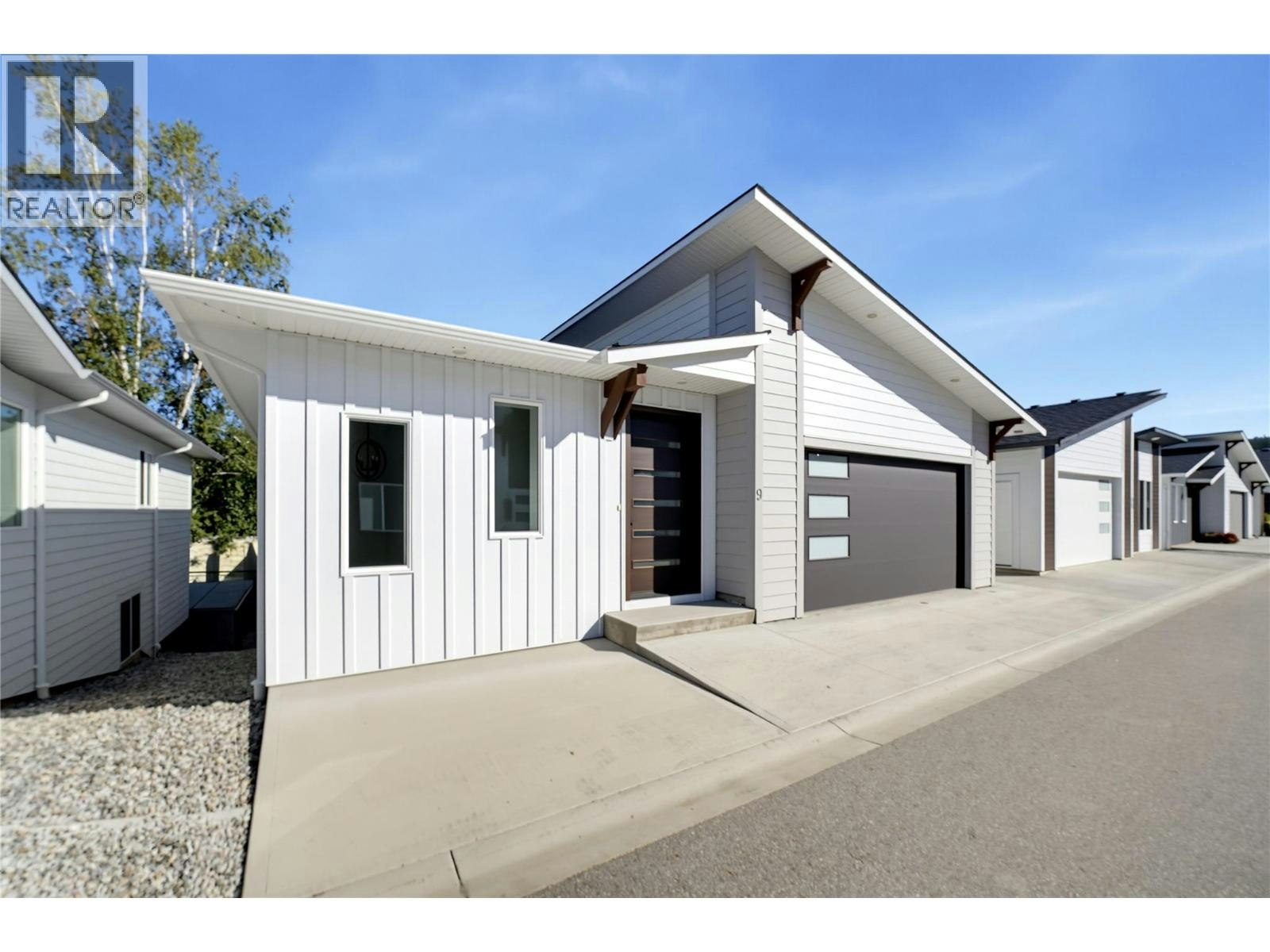 9-1840 SW 10 Street, Salmon Arm, BC, V1E 0H2