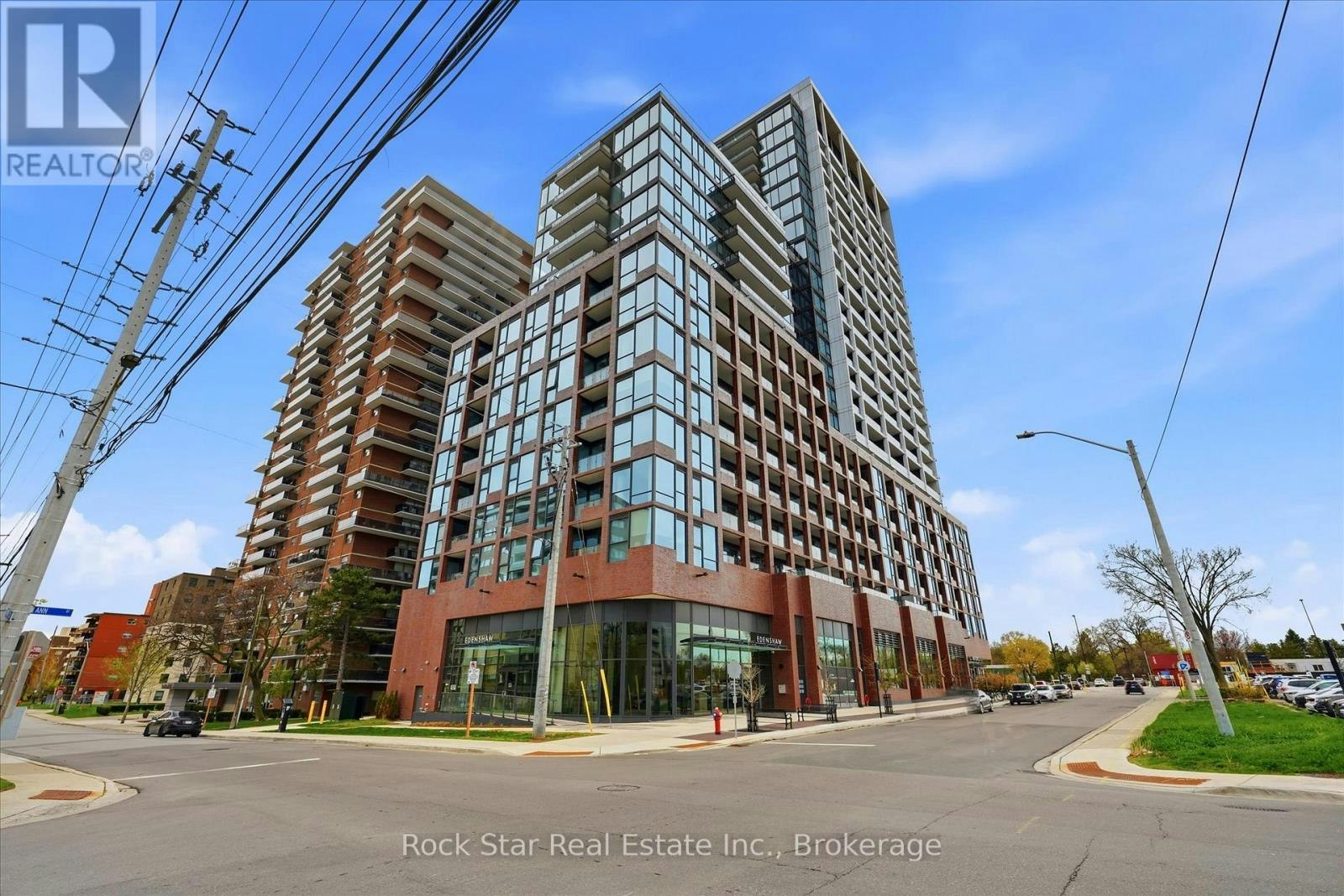 209-28 Ann Street, Mississauga, ON, L5G 0E1