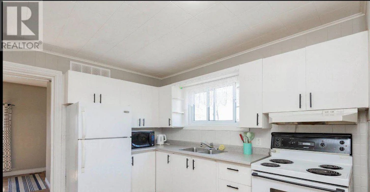 581A Banner Avenue, North Bay, ON, P1A 1X7 - 5