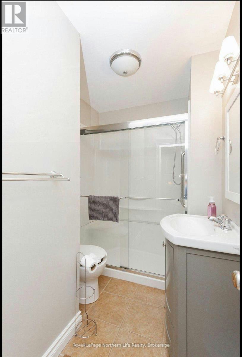 581A Banner Avenue, North Bay, ON, P1A 1X7 - 8