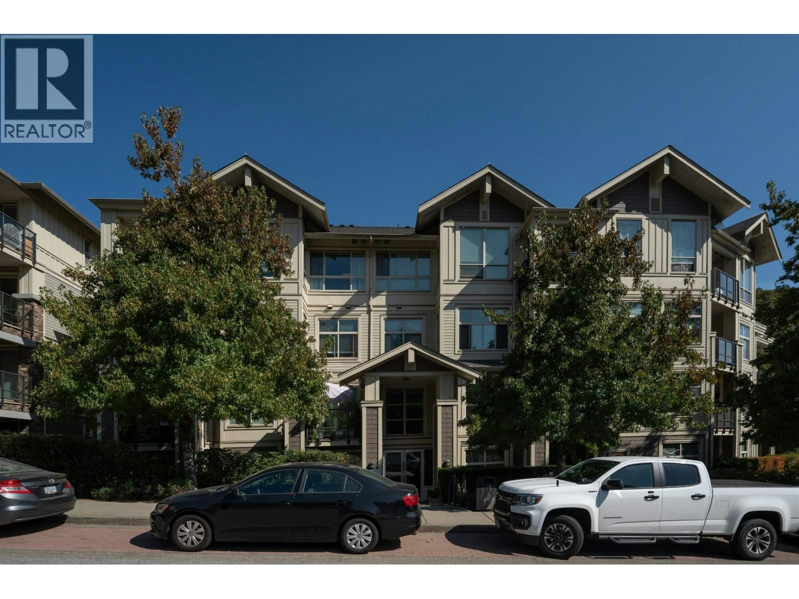 203-255 Ross Drive, New Westminster, BC, V3L 0C7