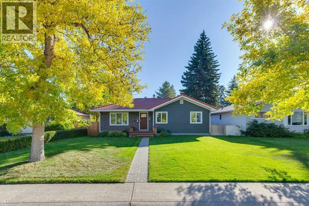 4212 45 Street SW, Calgary, AB, T3E 3V8