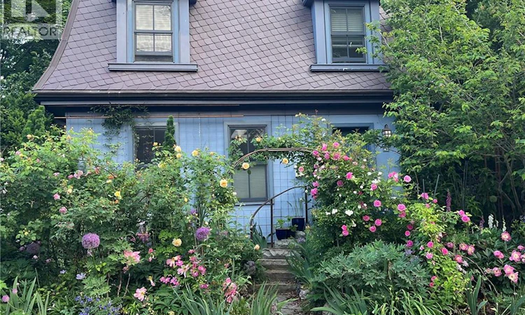 43 Burnet Street