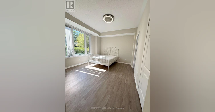 33 Walter Dove Court, Aurora, ON, L4G 0S8