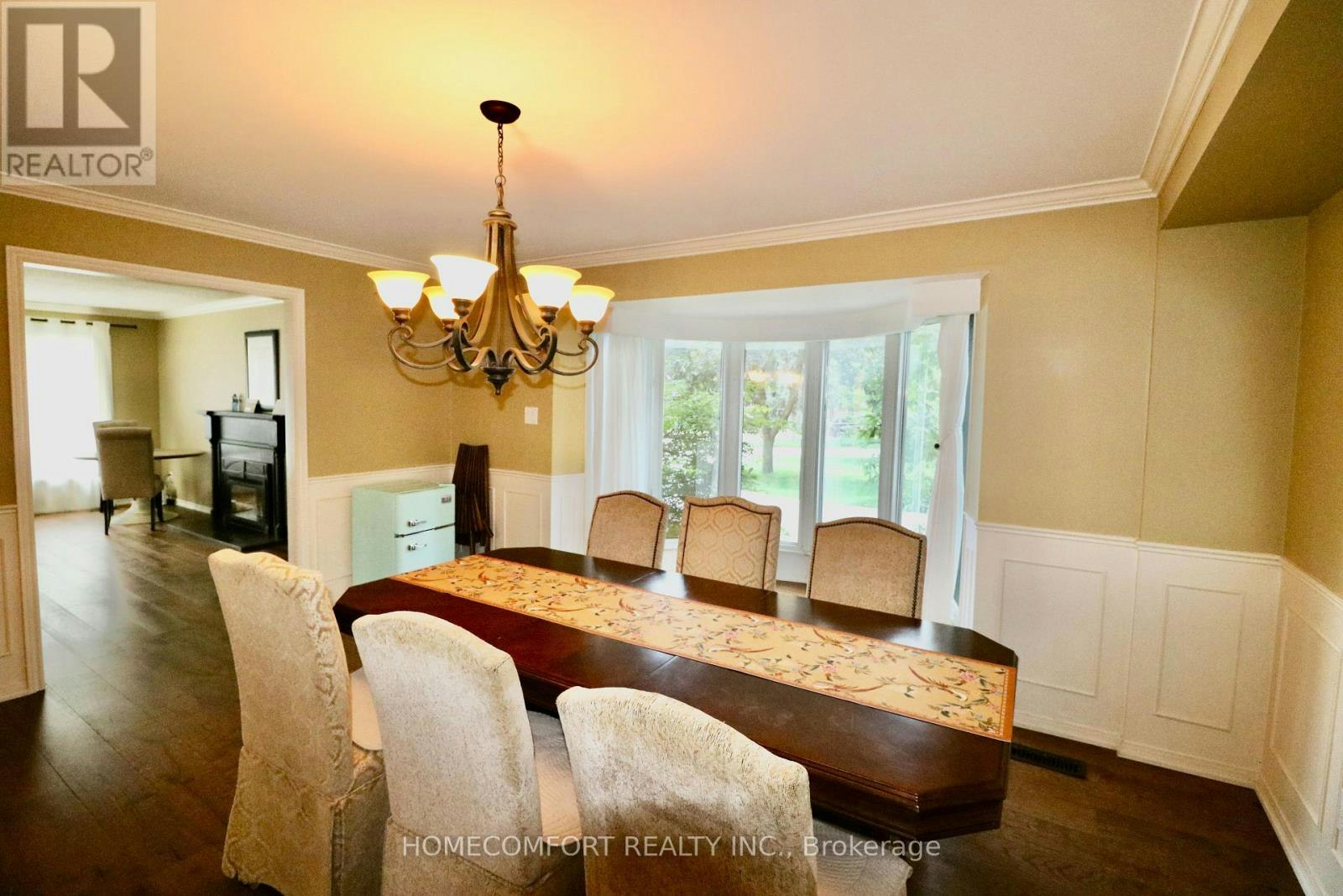 12 Banbury Court, Aurora, ON, L4G 3M9 - 6