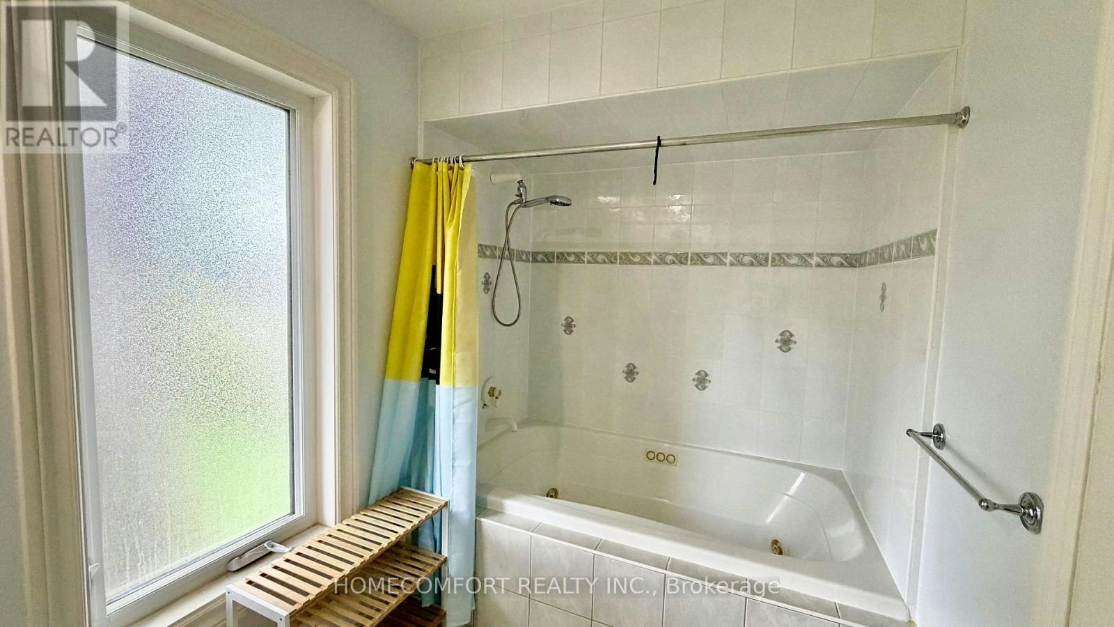12 Banbury Court, Aurora, ON, L4G 3M9 - 26