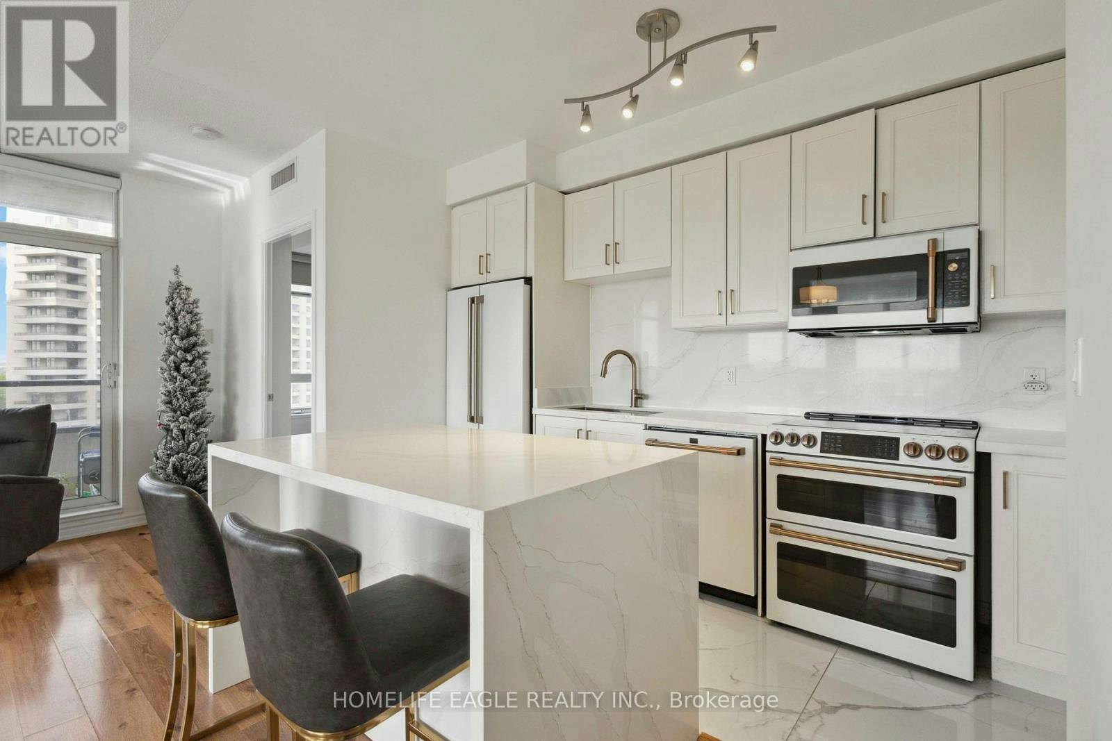 905-9225 Jane Street, Vaughan, ON, L6A 0J7 - 7