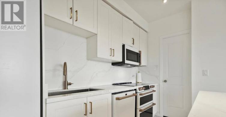905-9225 Jane Street, Vaughan, ON, L6A 0J7 - 9