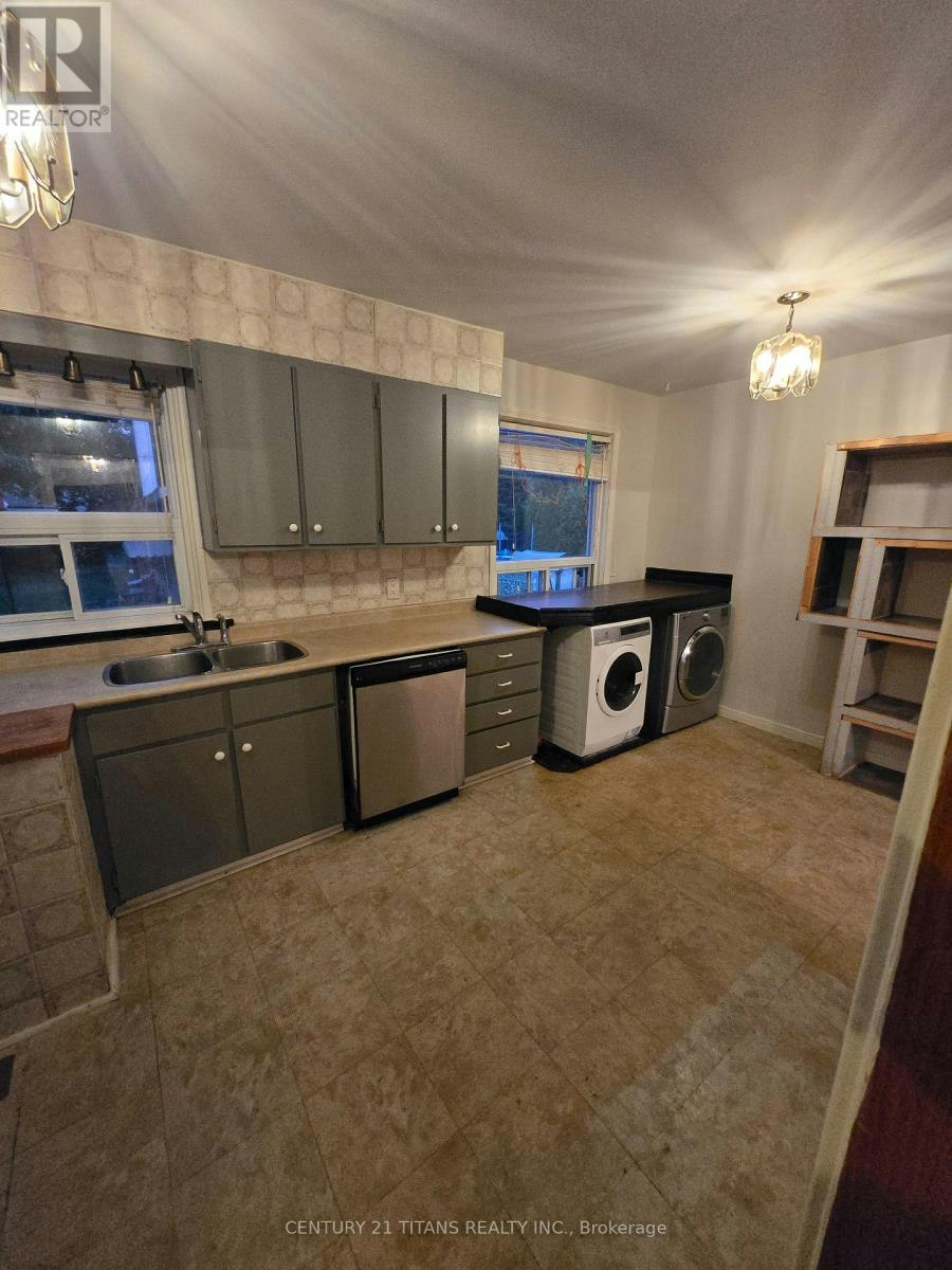 MAIN-572 Exbury Crescent, Mississauga, ON, L5G 2P4 - 5