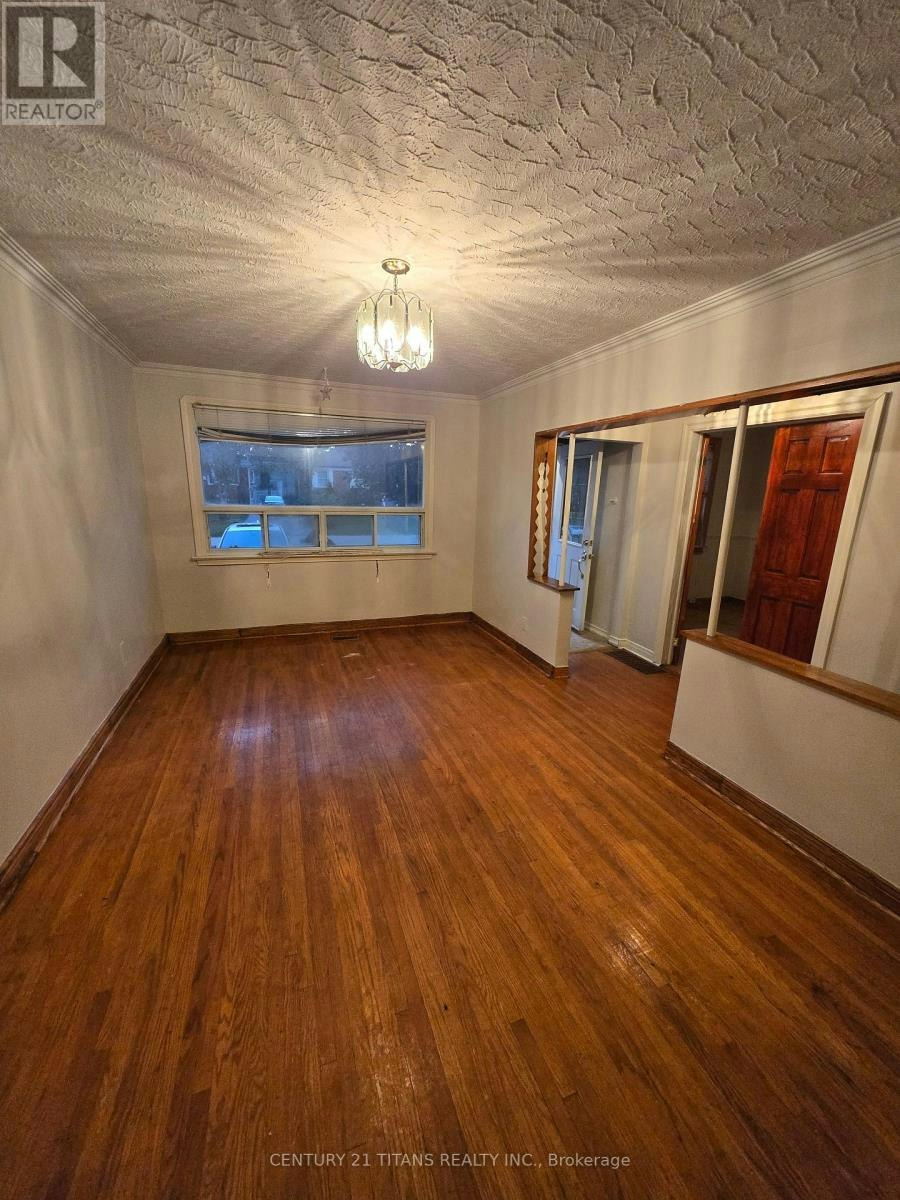 MAIN-572 Exbury Crescent, Mississauga, ON, L5G 2P4 - 2