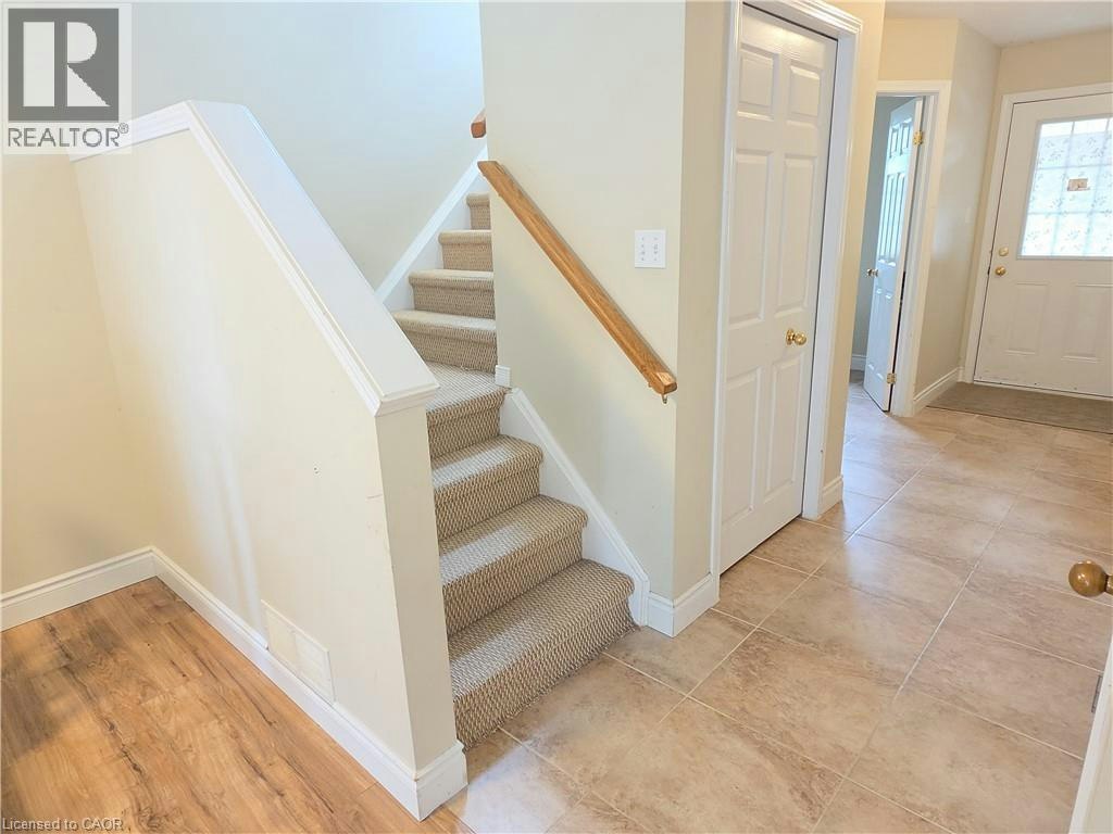 564 Wild Iris Avenue, Waterloo, ON, N2V 2X5 - 18