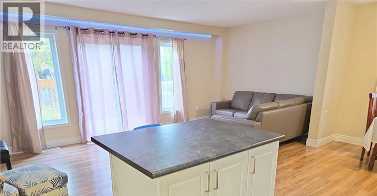 564 Wild Iris Avenue, Waterloo, ON, N2V 2X5 - 11