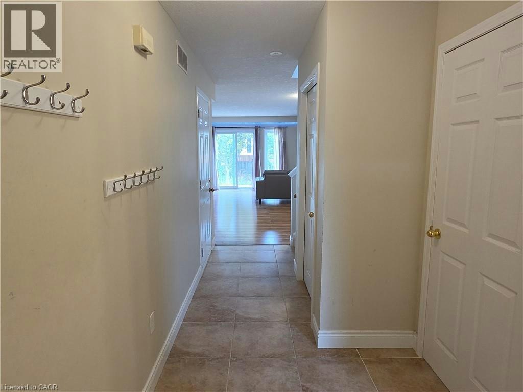 564 Wild Iris Avenue, Waterloo, ON, N2V 2X5 - 8