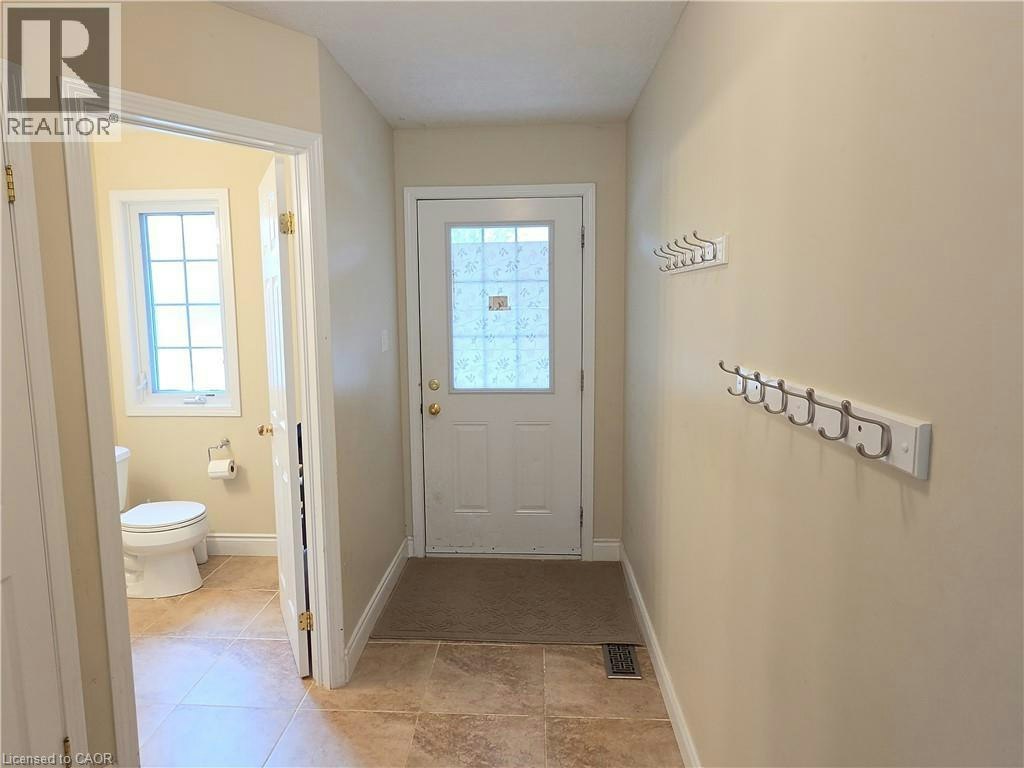564 Wild Iris Avenue, Waterloo, ON, N2V 2X5 - 6