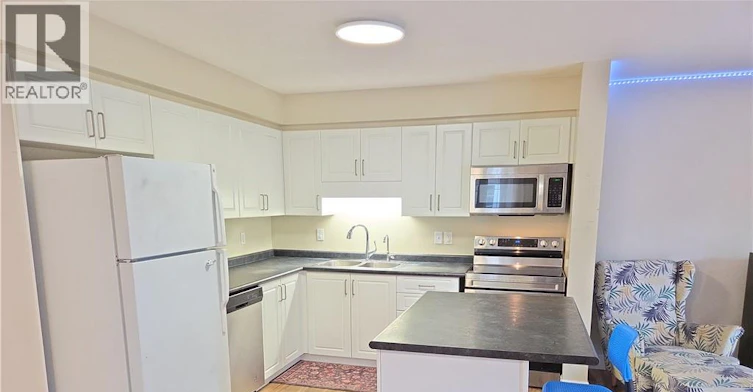 564 Wild Iris Avenue, Waterloo, ON, N2V 2X5 - 9
