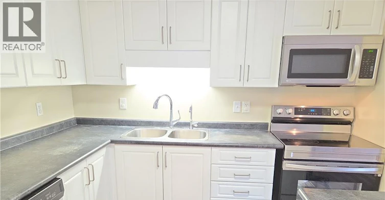 564 Wild Iris Avenue, Waterloo, ON, N2V 2X5 - 10
