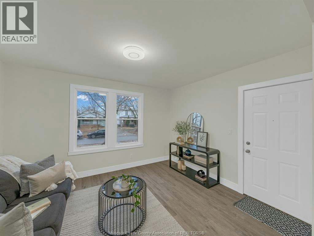 3-557 Cameron, Windsor, ON, N9B 1Y9 - 2
