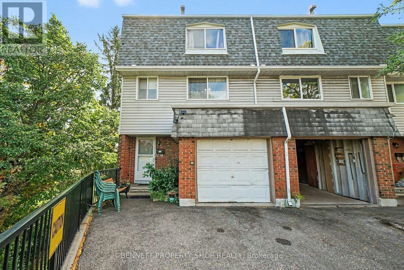 33-2669 Southvale Crescent, Ottawa, ON, K1B 4V2