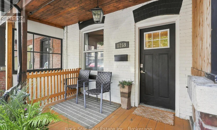 1259 Davenport Road