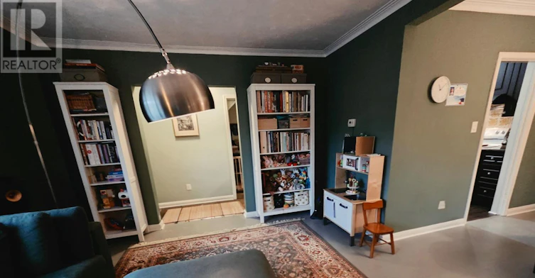 UPPER-800 Davenport Road, Toronto, ON, M6G 2B3 - 2