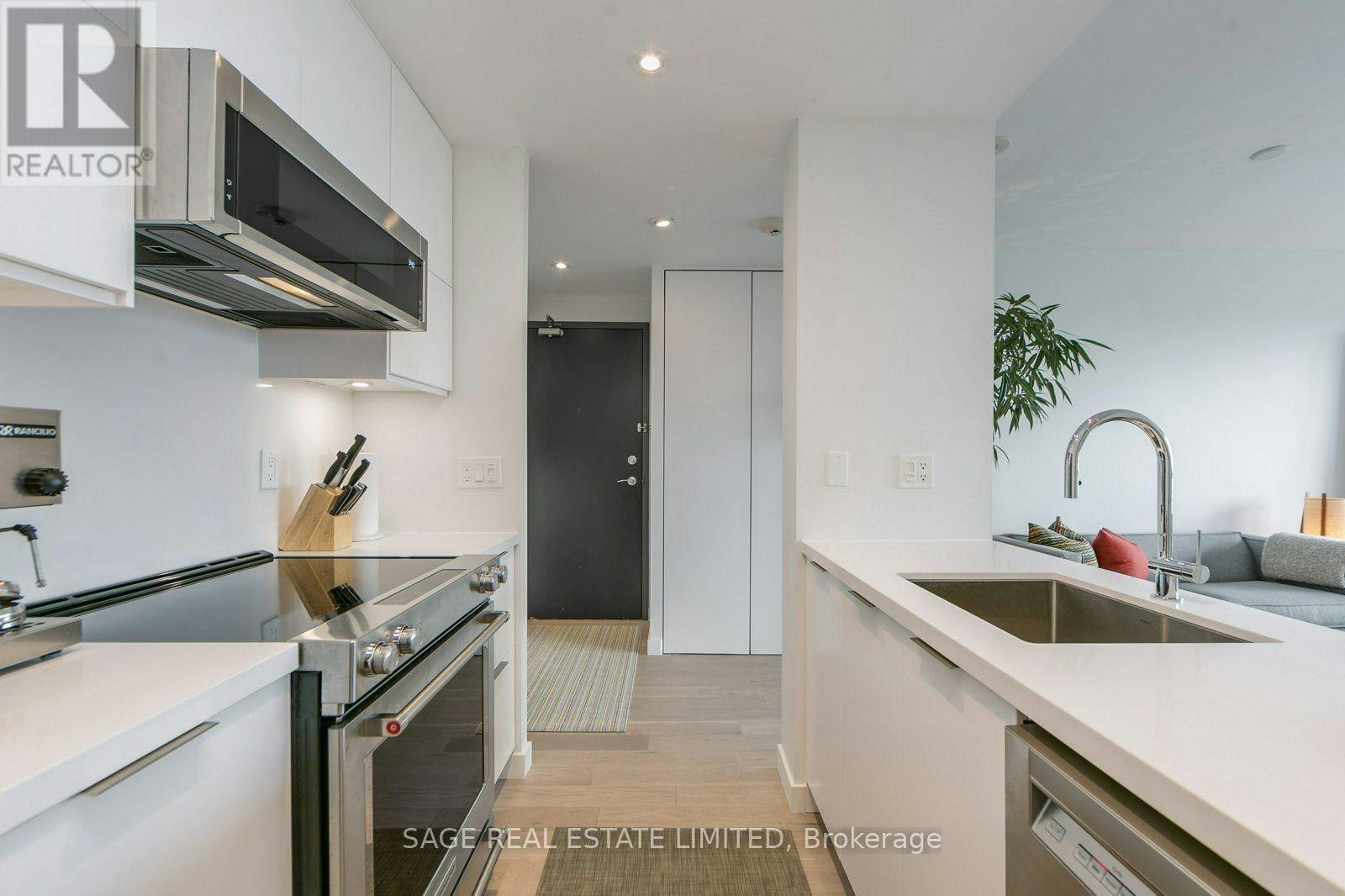 2309-281 Mutual Street, Toronto, ON, M4Y 1X6 - 3