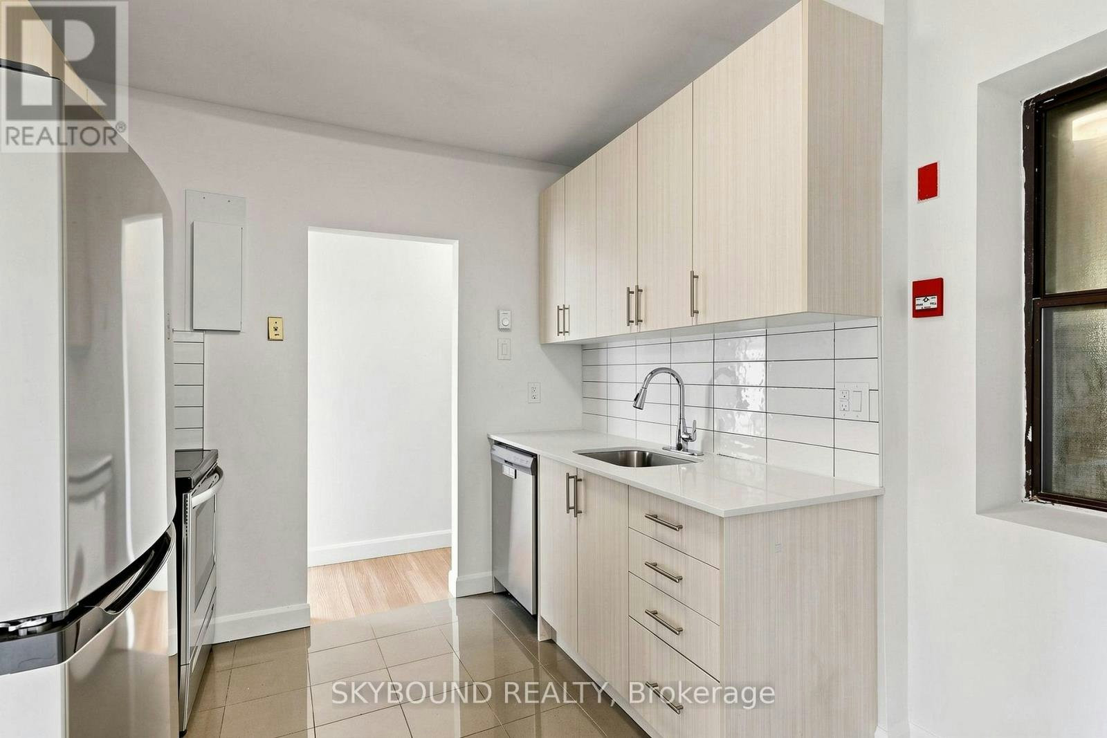 G-131 Wineva Avenue, Toronto, ON, M4E 2T3 - 14