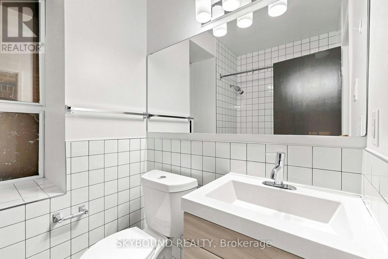 G-131 Wineva Avenue, Toronto, ON, M4E 2T3 - 22