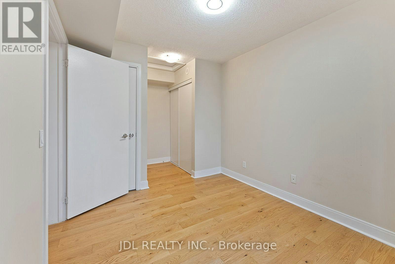 76-315 Village Green Square, Toronto, ON, M1S 0L2 - 38