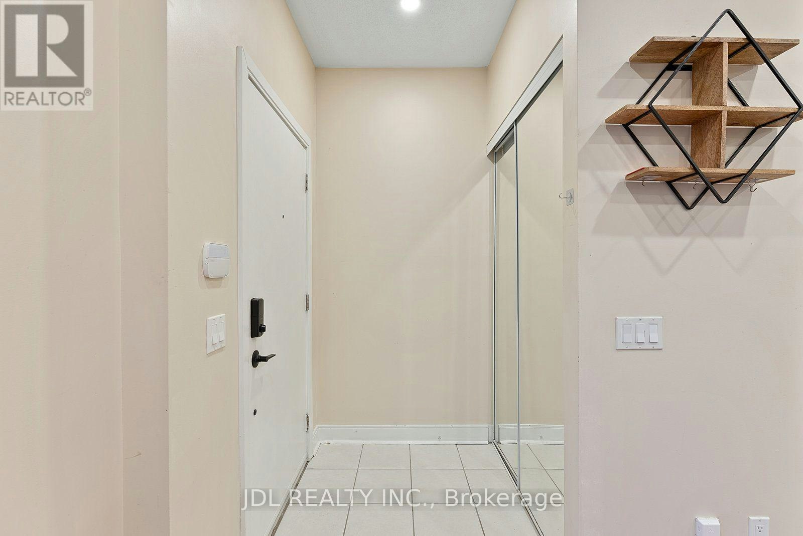 76-315 Village Green Square, Toronto, ON, M1S 0L2 - 8