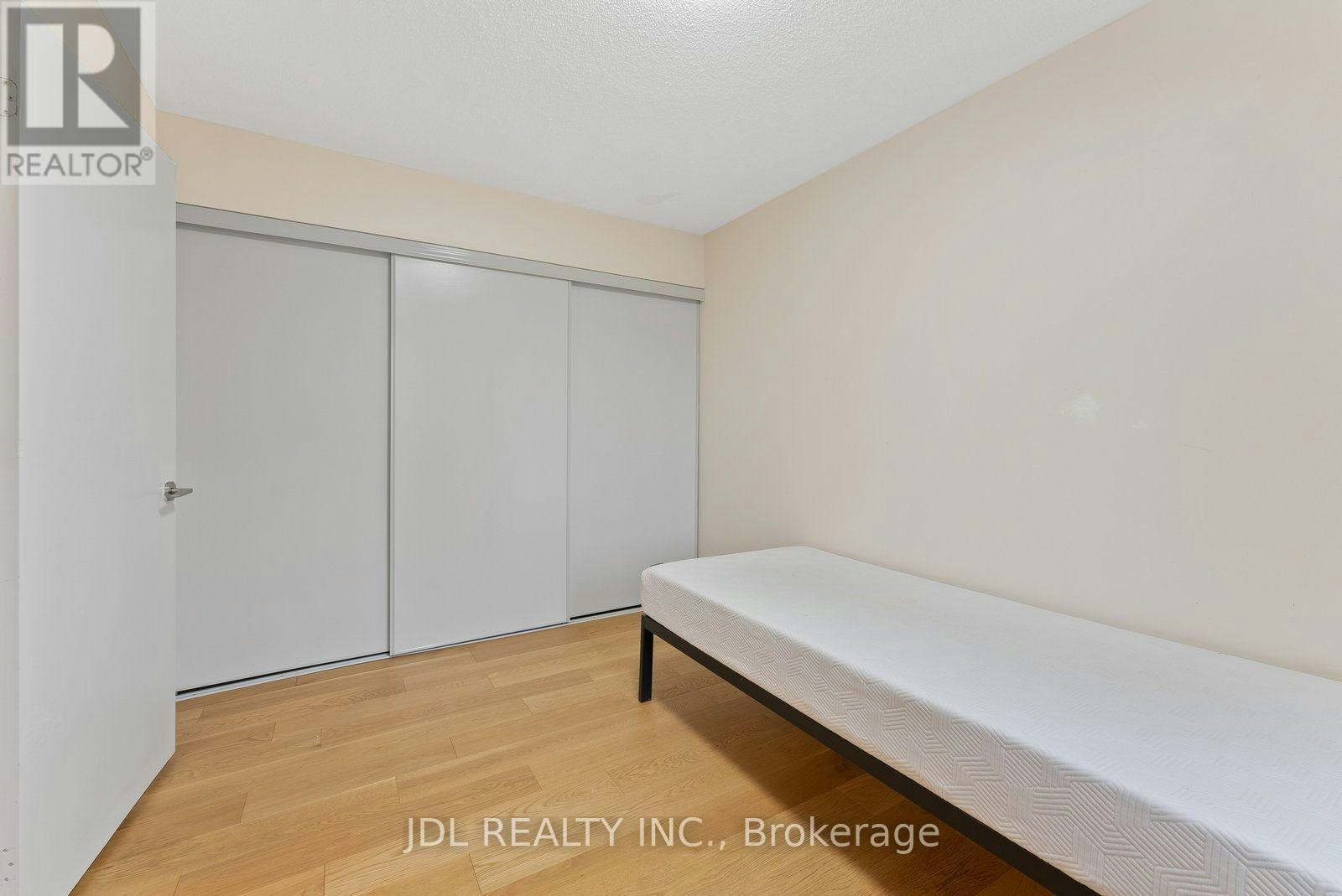 76-315 Village Green Square, Toronto, ON, M1S 0L2 - 21