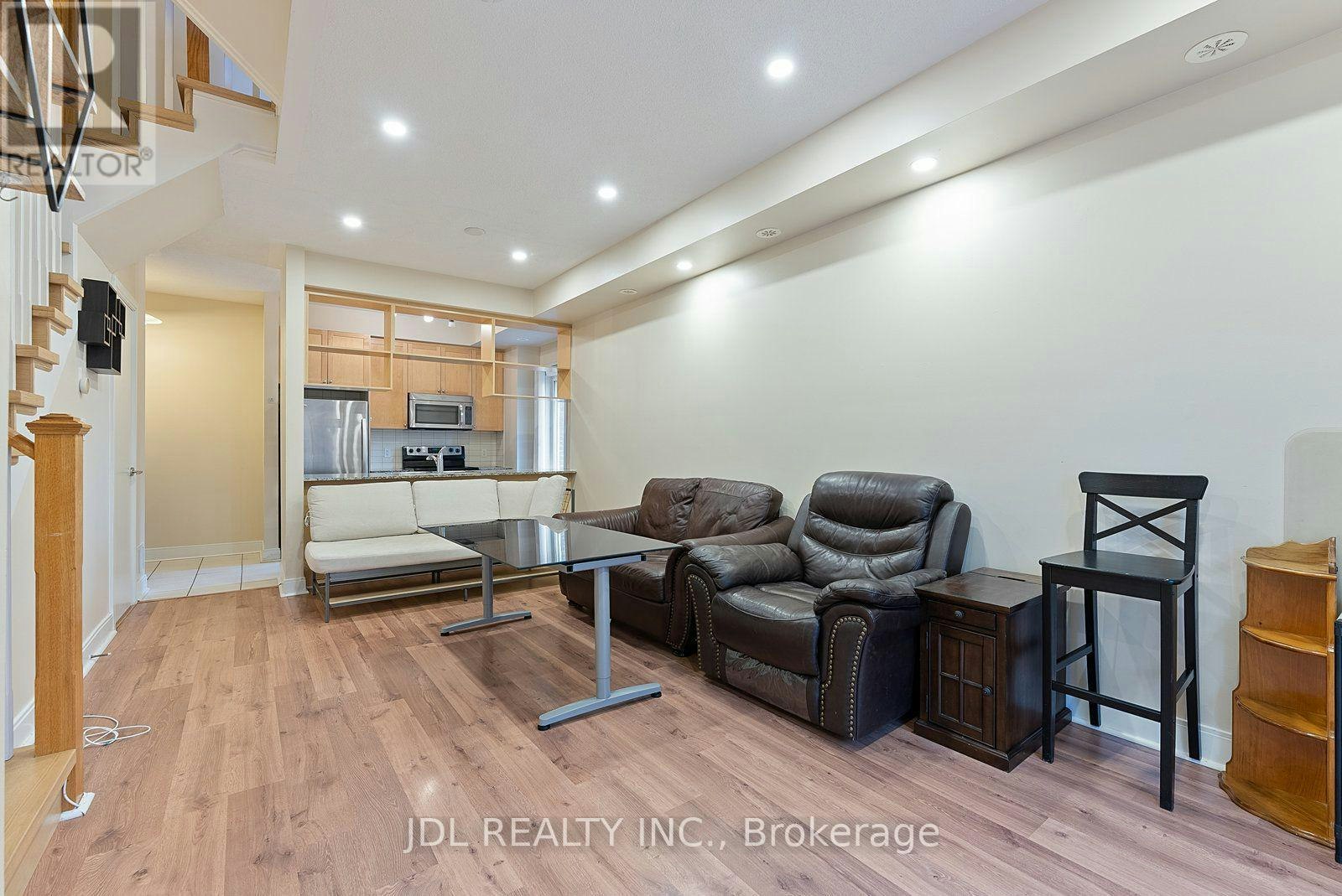 76-315 Village Green Square, Toronto, ON, M1S 0L2 - 7