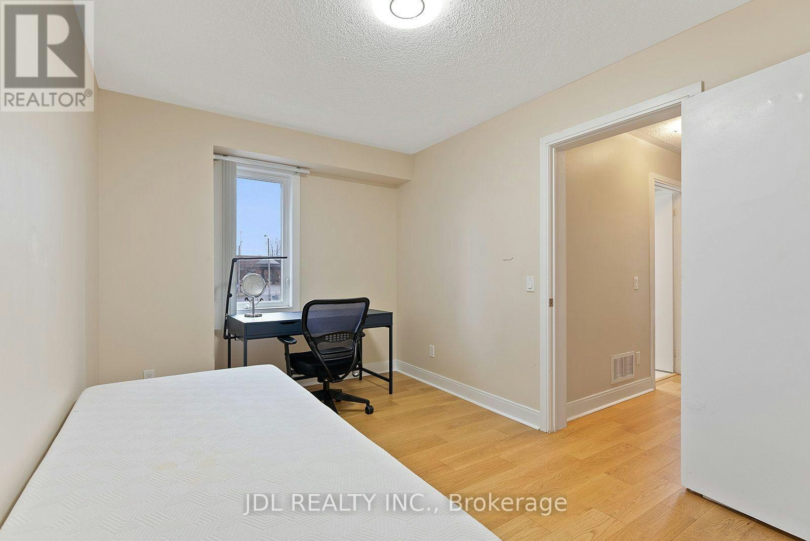 76-315 Village Green Square, Toronto, ON, M1S 0L2 - 23