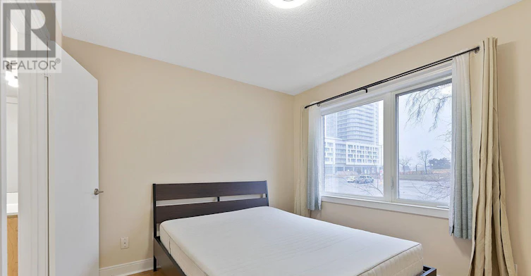 76-315 Village Green Square, Toronto, ON, M1S 0L2 - 2