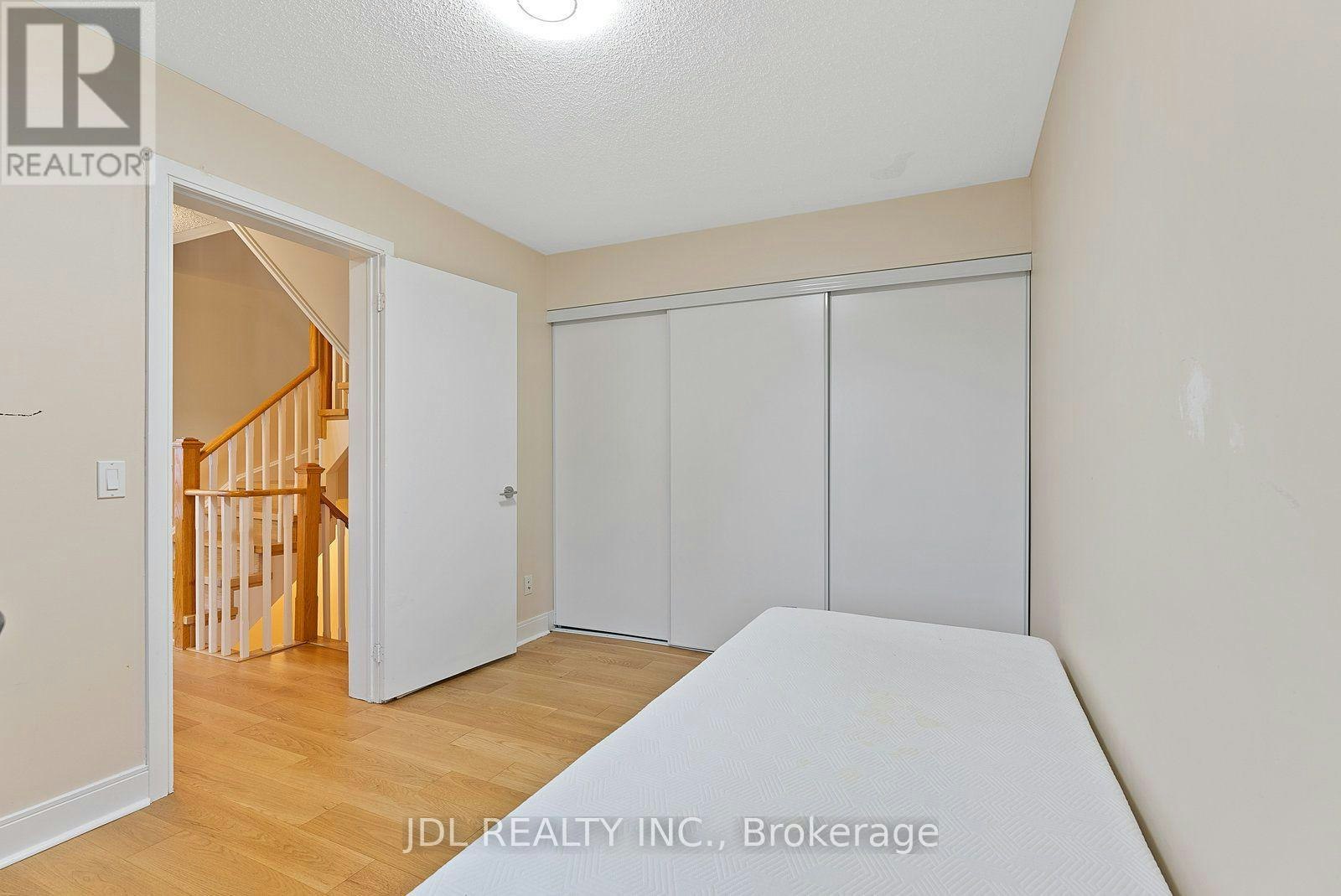 76-315 Village Green Square, Toronto, ON, M1S 0L2 - 24