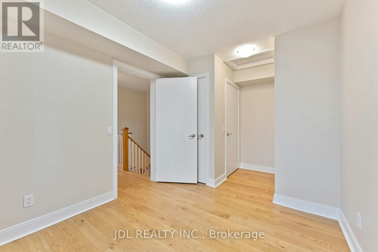 76-315 Village Green Square, Toronto, ON, M1S 0L2 - 37